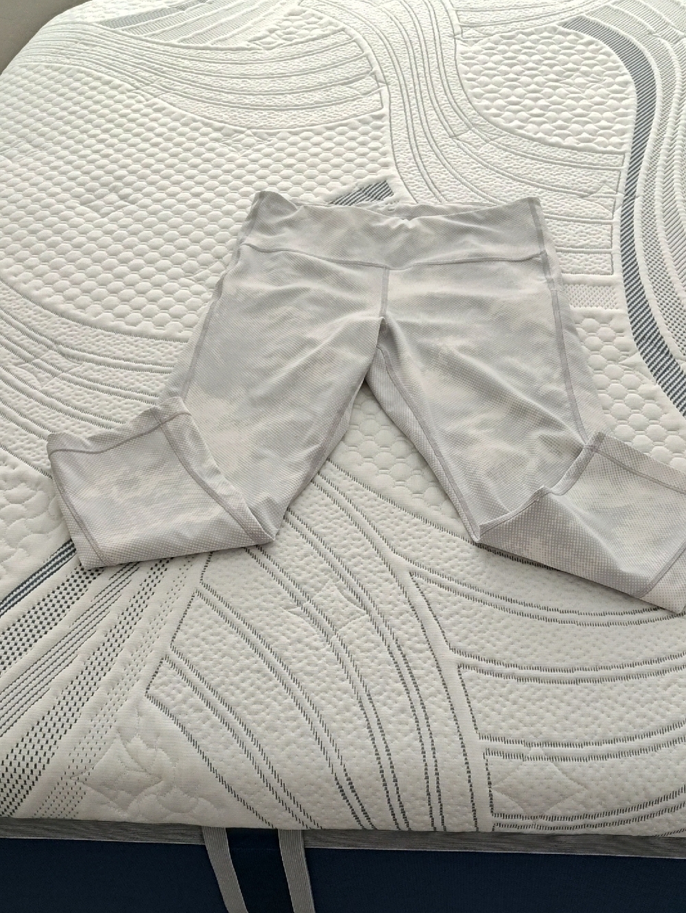 Athleta White Capri Performance Leggings